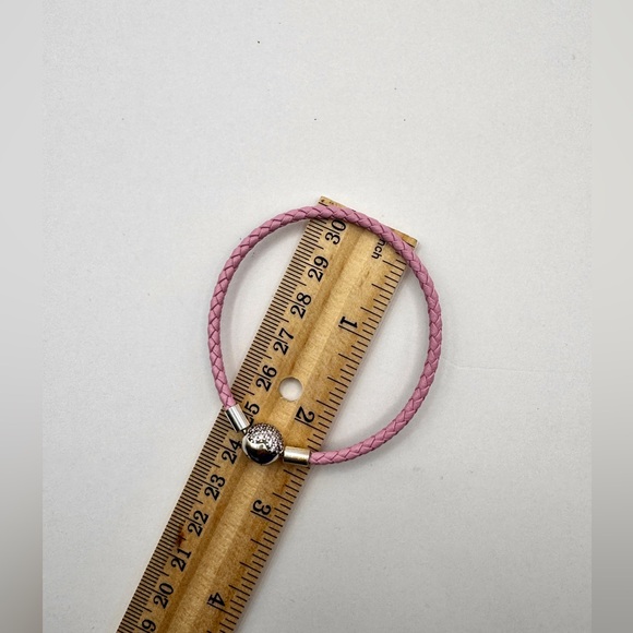 Adorable Pink Rope Bracelet – Sweet & Stylish - Picture 4 of 5